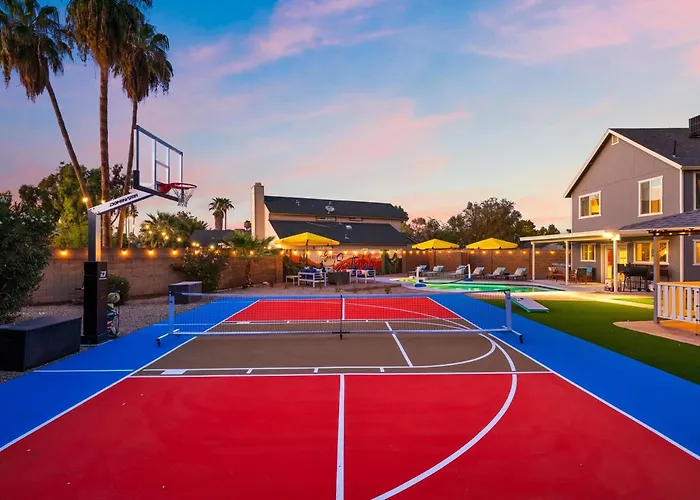 Hébergement de vacances Outdoor Oasis Pool Sport Court Arcade Put Put