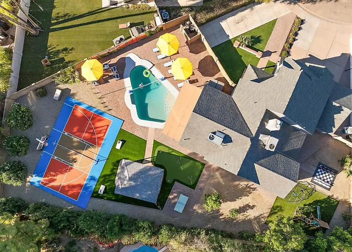 Hébergement de vacances Outdoor Oasis Pool Sport Court Arcade Put Put Phoenix
