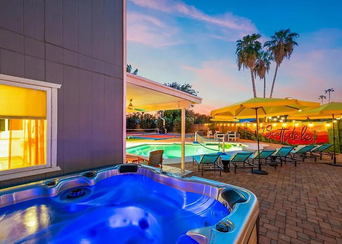 Outdoor Oasis Pool Sport Court Arcade Put Put Hébergement de vacances *