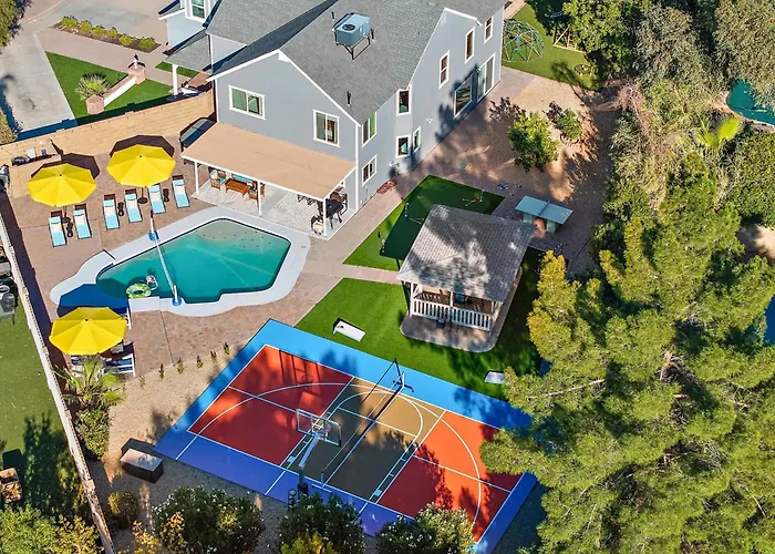 Outdoor Oasis Pool Sport Court Arcade Put Put Phoenix